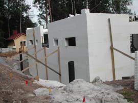 Mahdollisuus toteuttaa useampia kerroksia päällekkäin.